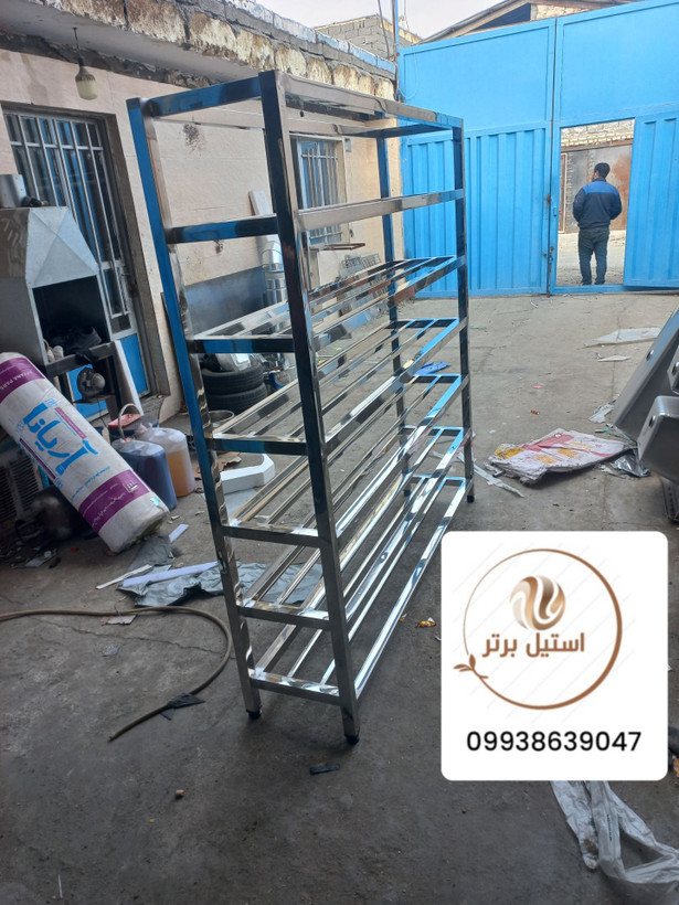 قفسه استیل